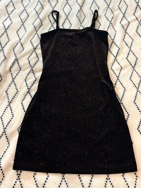 Forever 21 Women's Black Velvet Sparkly Dress  Sparkly golden red colors